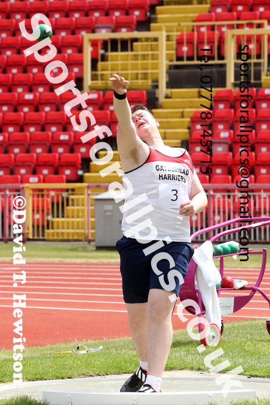Shot putt, 2021 Northumberland, Durham and Cleveland Schools. Photo: David T. Hewitson/Sports for All Pics
